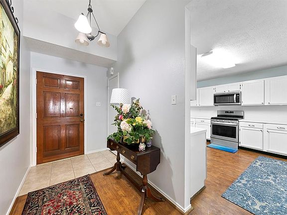 4th image of 3306 Country Meadows Court