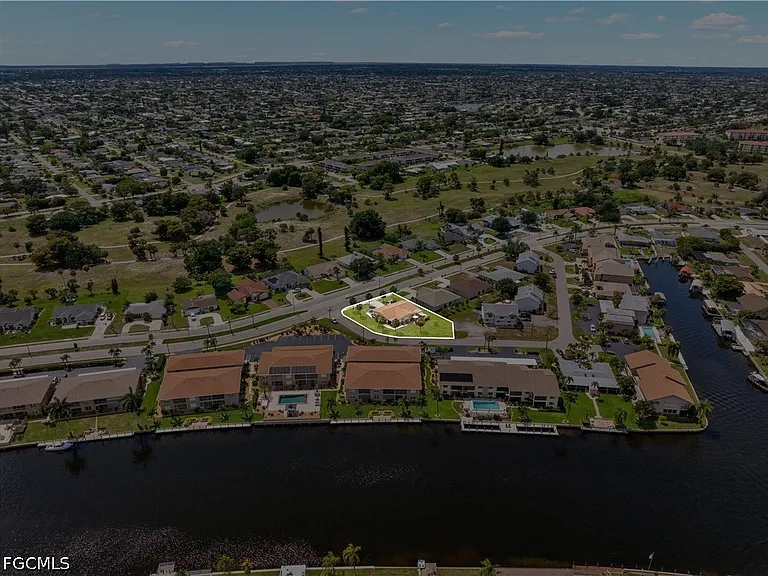 4353 Country Club Blvd #B — Photo 18