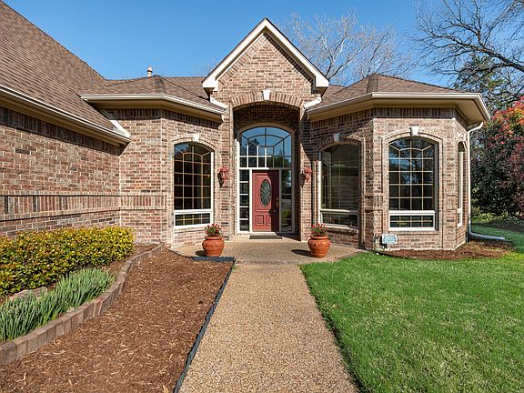 2nd image of 314 Harbor Landing Dr