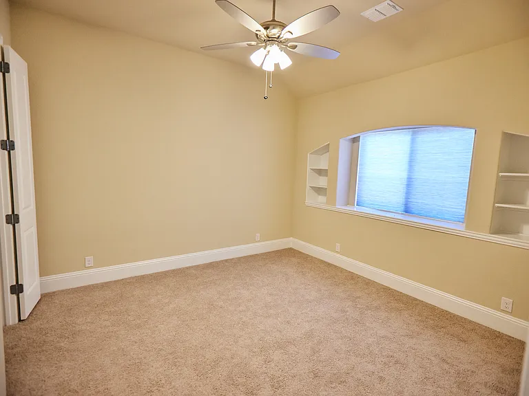 1460 Waterton Dr — Photo 19