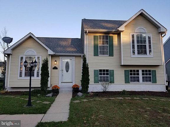 2nd image of 221 Romney Blvd