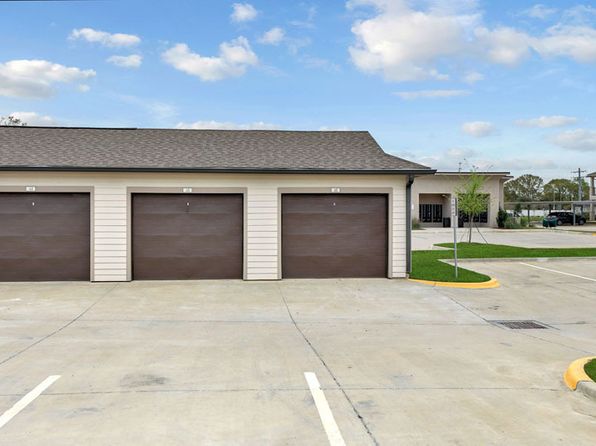 111 Banister Ct #3220