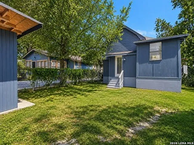 1 bed, 1.0 bath, 400 sqft, $1,000 — Photo 2
