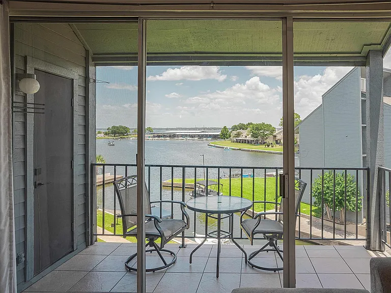 12500 Melville Dr #338D — Photo 10