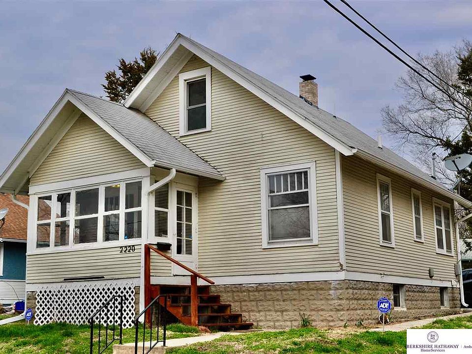 1st image of 2220 Saratoga St