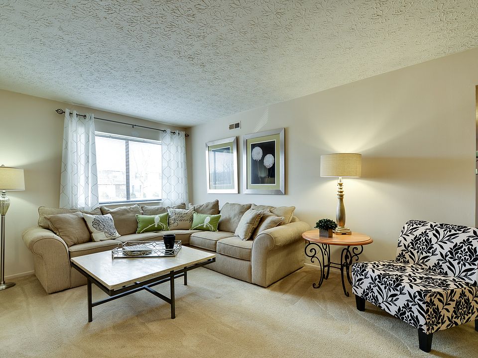 Ravine Bluff Apartments Living Room