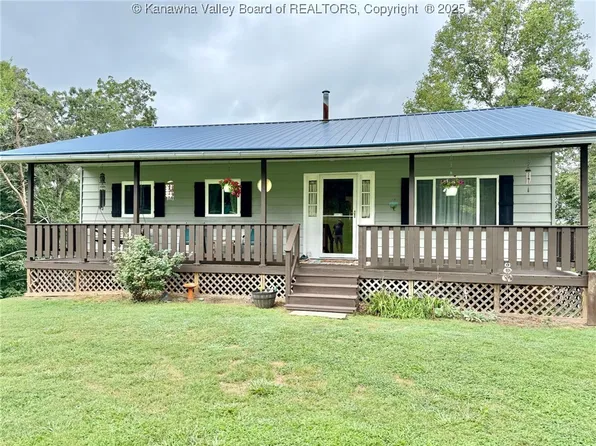 602 Staats Rd, Ripley, WV 25271