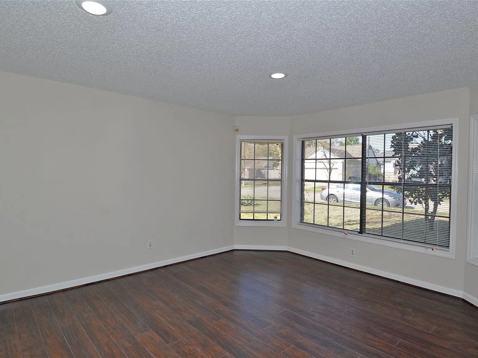 4 bed, 3.0 bath, 2772 sqft, $2,499 — Photo 4