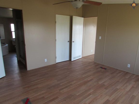 4th image of 1303 E Van Buren Ave