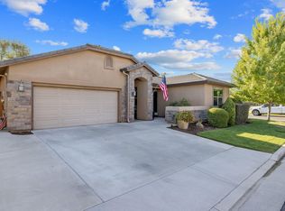4024 S Parkwood St, Visalia, CA 93277