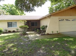 9505 118th St, Seminole, FL 33772