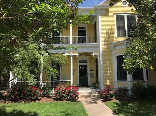 1006 Chestnut St, Bastrop, TX 78602