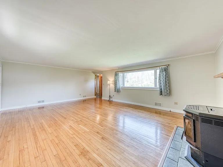 65 Tyler Lake Hts — Photo 7