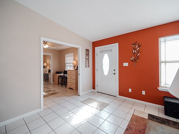 3rd image of 869 W Oyster Dr