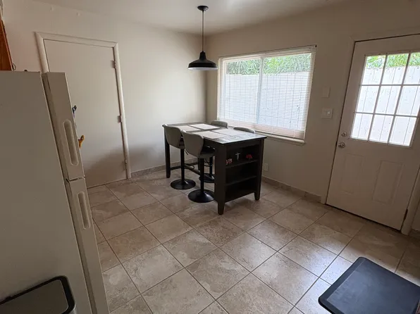 1758 38th St, Sacramento, CA 95816