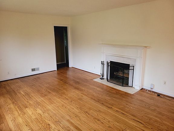 3rd image of 1154 Alford Ave
