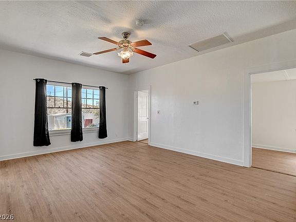 5th image of 504 Arizona St
