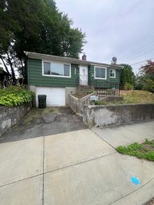 140 Norwood Avenue, New London, CT, 06320