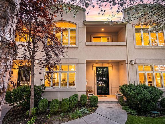 2nd image of 566 Josephine St
