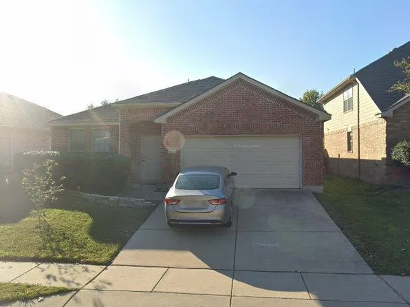 13257 Fencerow Rd, Fort Worth, TX 76244