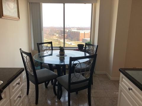 4th image of 6933 N Kedzie Ave APT 1003