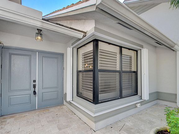 4th image of 3530 Embassy Drive