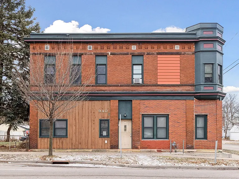 938 - 940 East 3rd Street — Photo 21