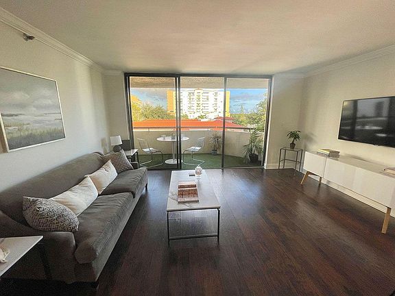 2nd image of 911 E Ponce De Leon Blvd APT 501