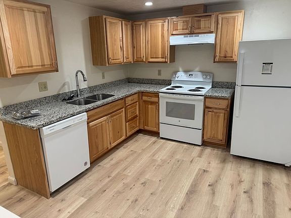 2nd image of 3008 Willamette St APT 6