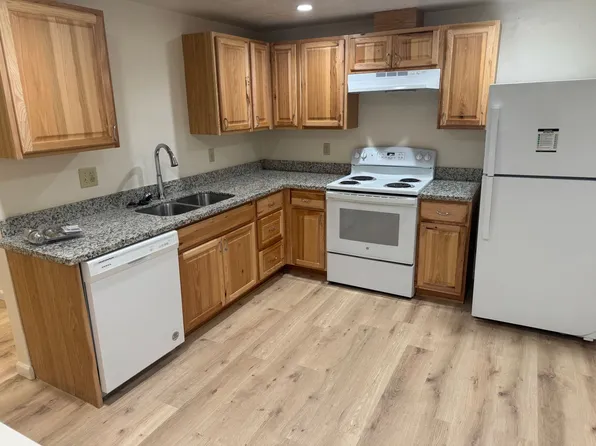 Stp01, 3008 Willamette St APT 6, Eugene, OR 97405