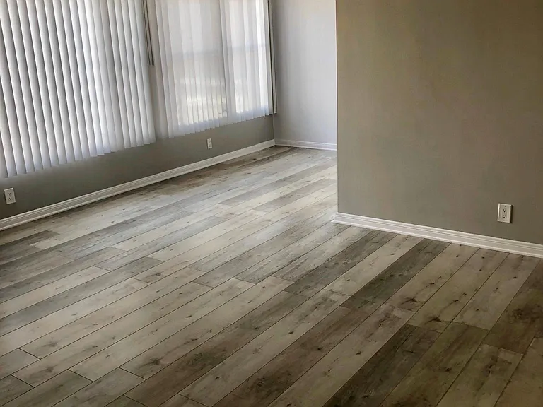 11818 Gateway Blvd #15 — Photo 8