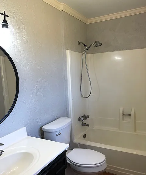 2202 Harding Ave — Photo 11