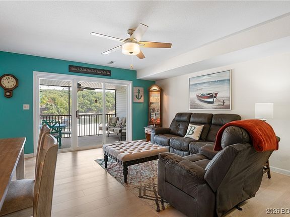 3rd image of 40 Lighthouse Rd Unit 5-201