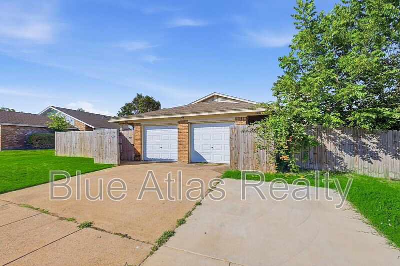 1st image of 2747 Countryside Ln