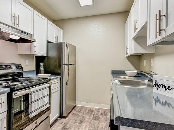 3rd image of 21701 Foothill Blvd #122