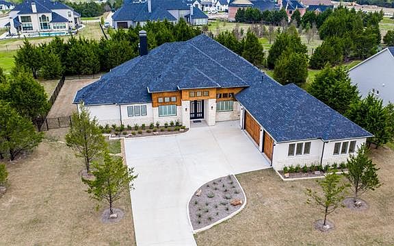 4th image of 505 Shadow Wood Ln