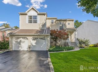 142 Wainwright Dr S, Matawan, NJ 07747