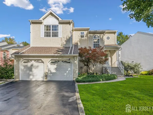 142 Wainwright Dr S, Matawan, NJ 07747