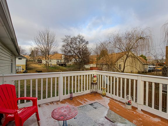 2nd image of 309 Alder Ct