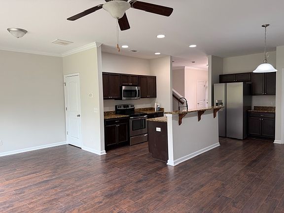 5th image of 430 Cantle Dr #1