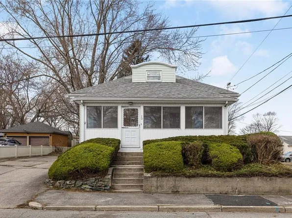 10 Sprague Ave, Lincoln, RI 02865