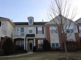 4211 Savoy Ln #28B720, McHenry, IL 60050