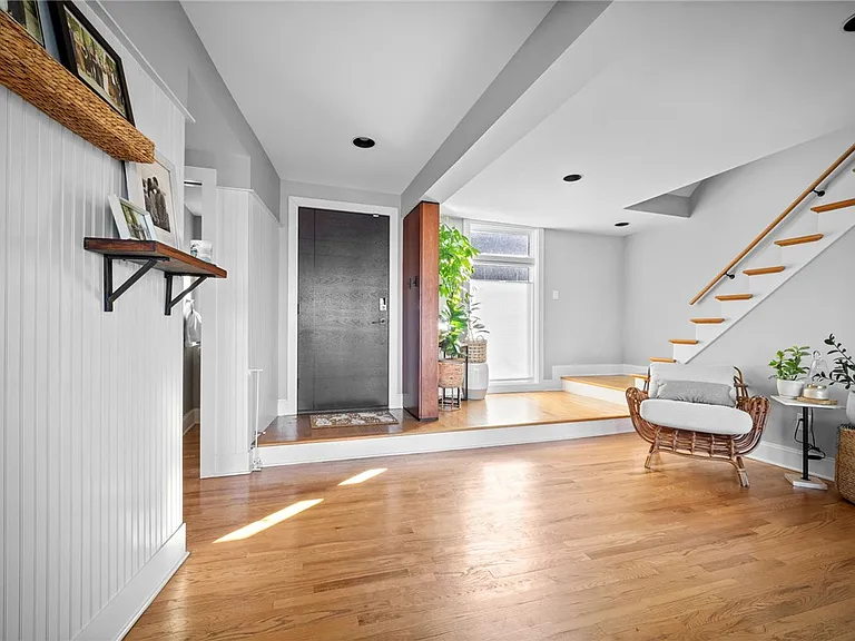 101 Brosville St — Photo 3