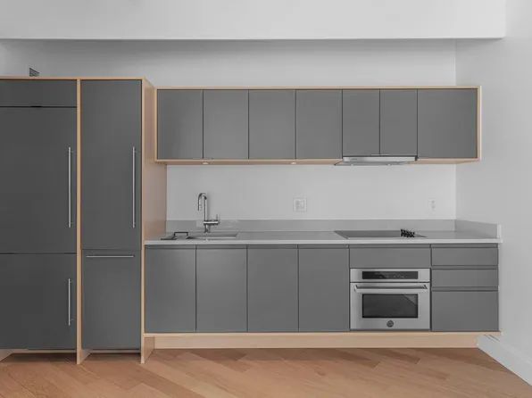 10 City Point image 5 of 26