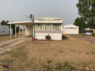 27 Lake Court Dr, Pine Haven, WY 82721