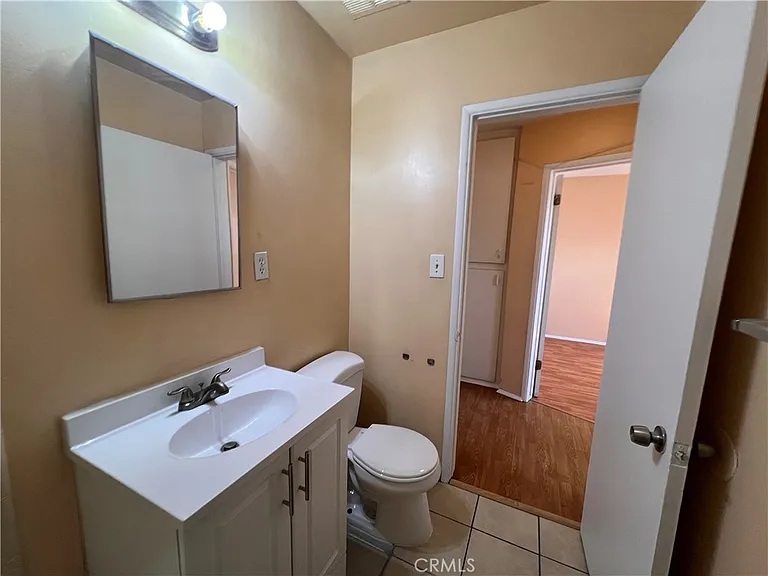 4387 W 134th St #F — Photo 9