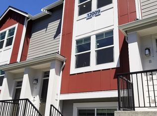 12009 NE 193rd Ln #C, Bothell, WA 98011