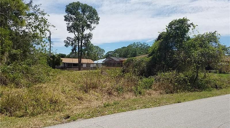 1st image of 1445 Carrington Ave