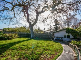 1395 SE 8th Ave, Oak Harbor, WA 98277