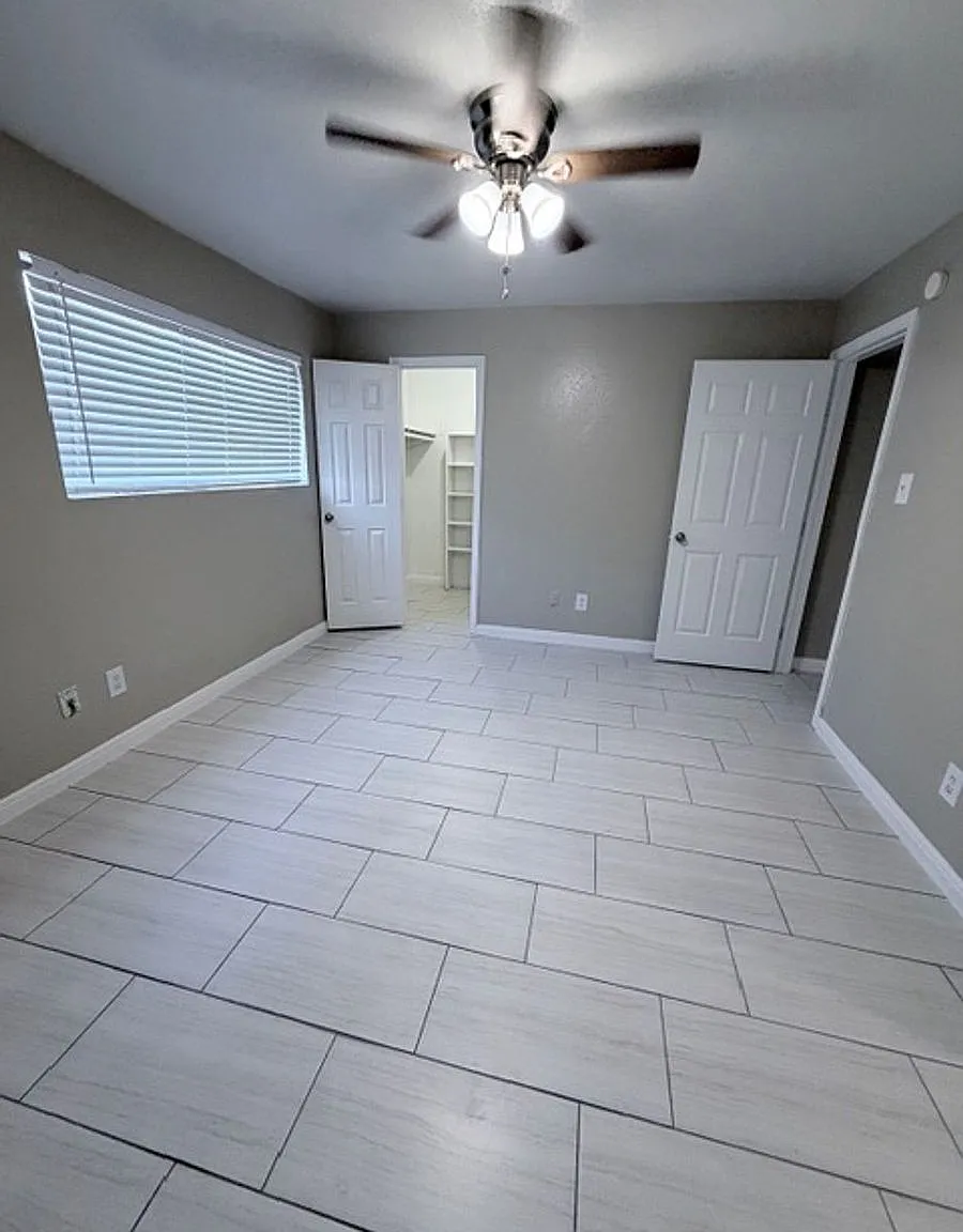 Stoneriver Apartments — Photo 1